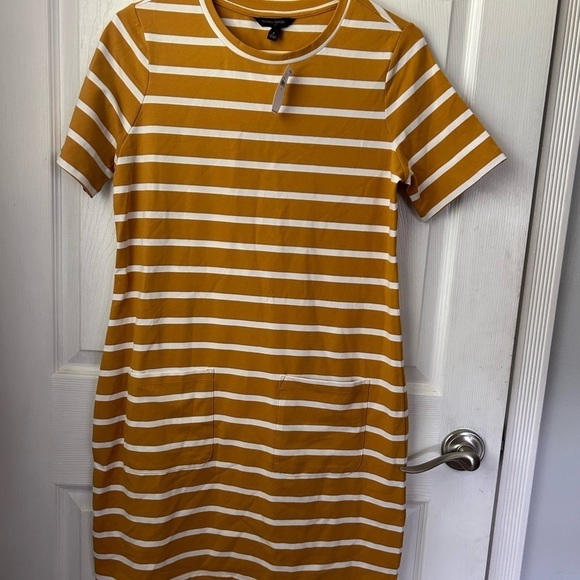 Dresses & Skirts - - Banana Republic T shirt yellow dress size small . NWT